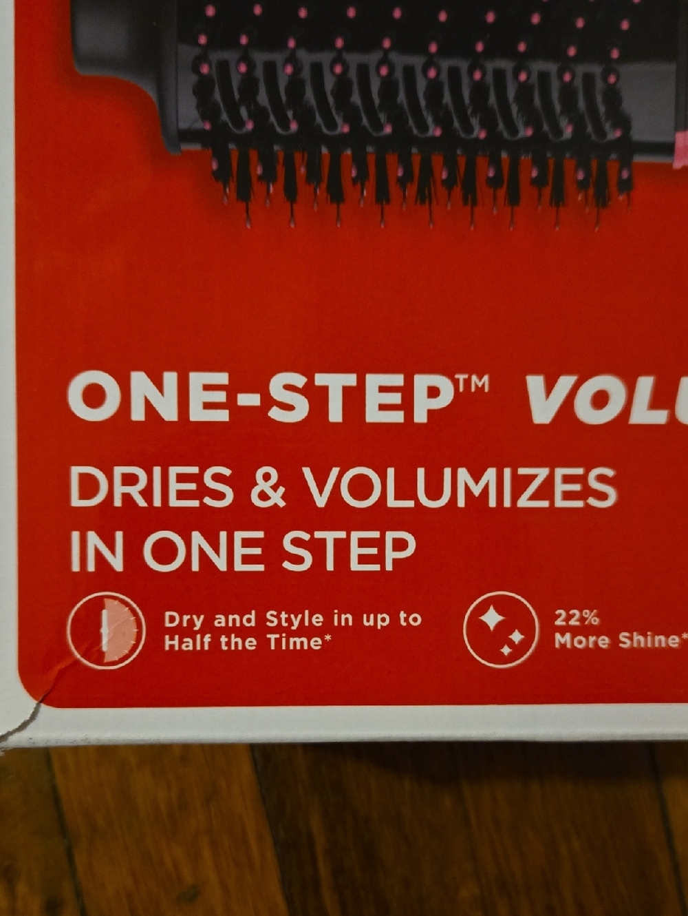 Revlon One-Step Volumizer (Model #RVDR5222) - Picture 8 of 9